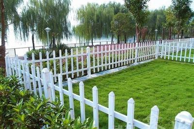 花園草坪圍欄價格_供應(yīng)花園草坪圍欄_安平恒祥實業(yè)集團